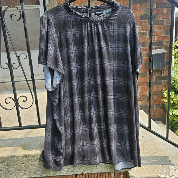 Torrid Slub Mock Neck Flutter Sleeve Top - Picture 3 of 6